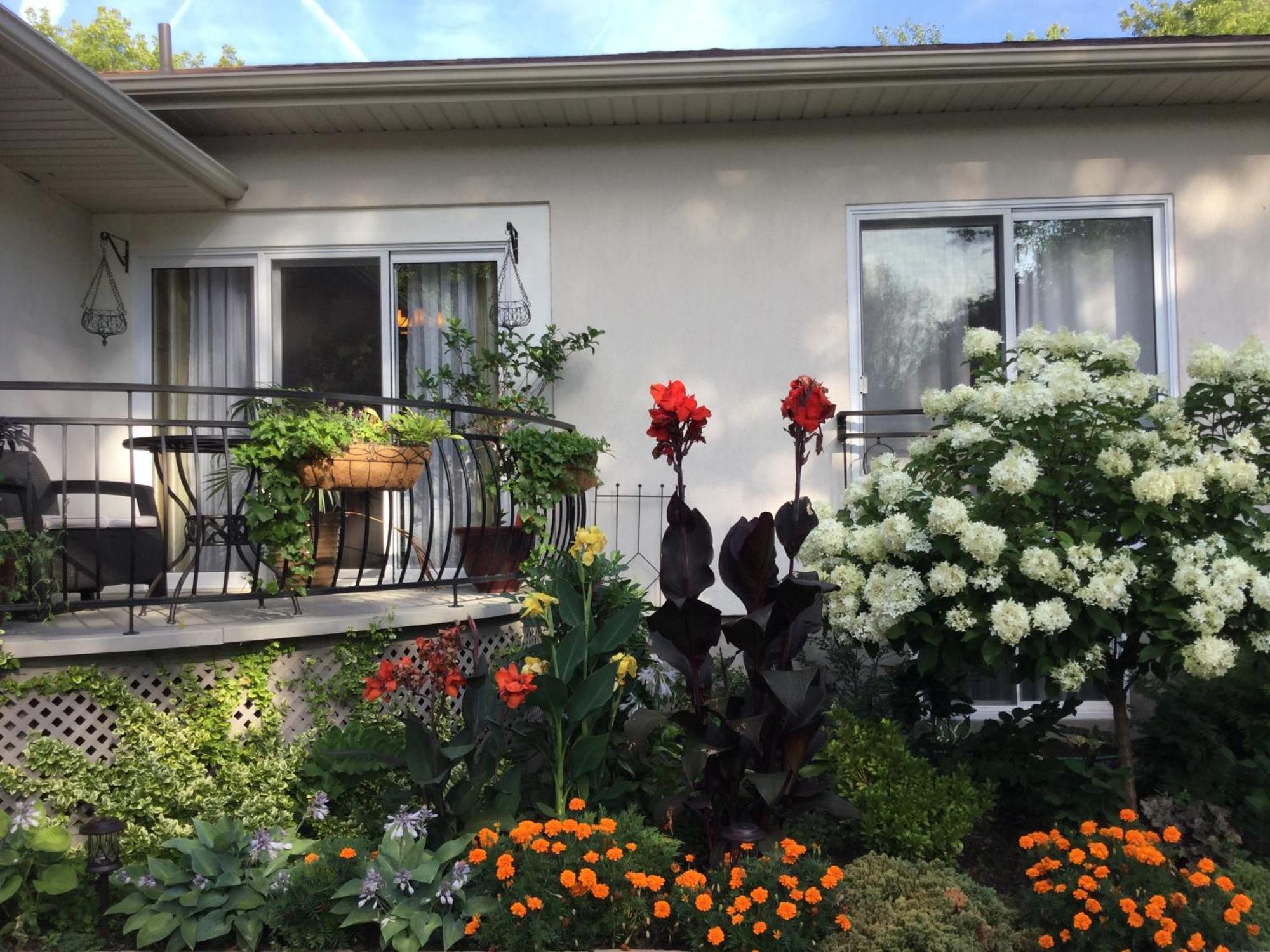 Via Veneto - Old Town Bed & Breakfast Niagara-on-the-Lake Exterior photo